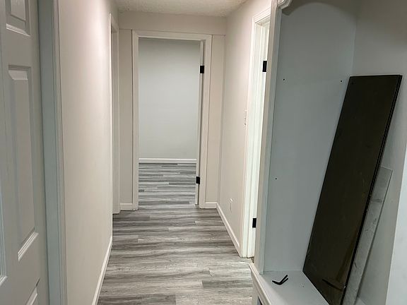 5th image of 874 S Lexington Rd