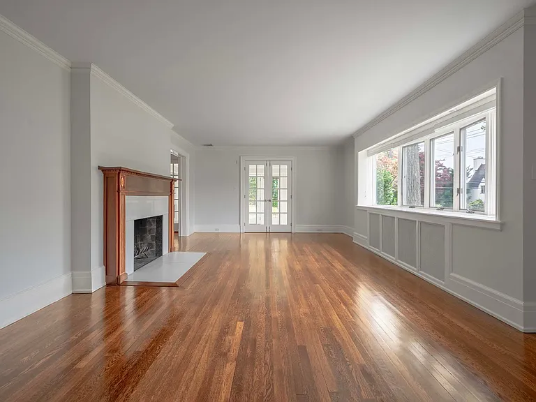 62 Summit Ave — Photo 6