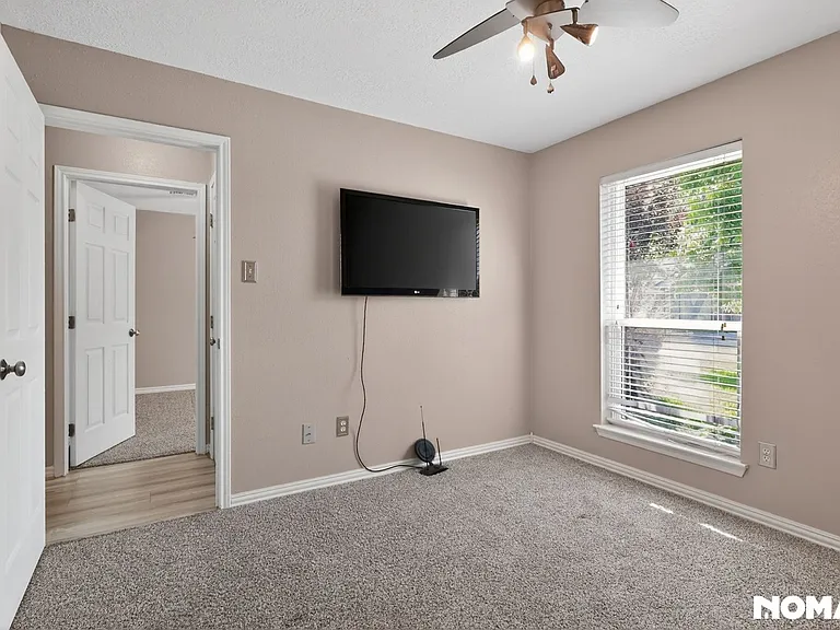 2323 Tall Ships Dr — Photo 32