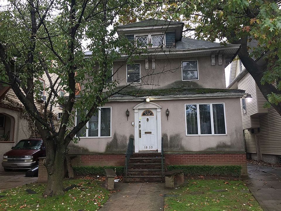 1st image of 1910 Avenue
