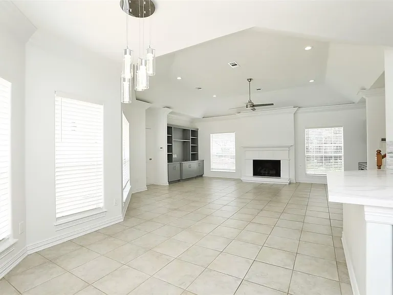 1715 Cottage Landing Ln — Photo 20