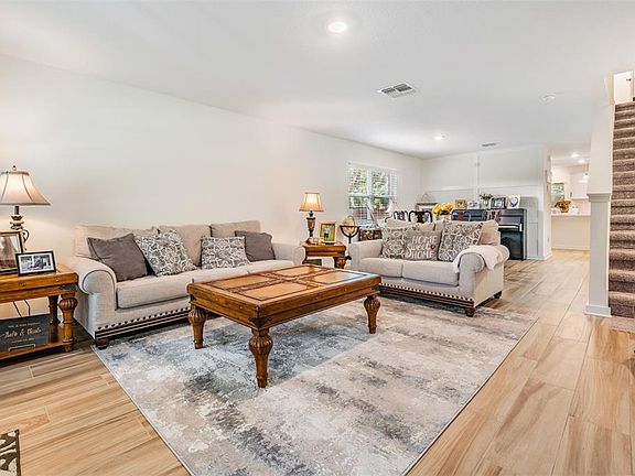 3rd image of 17415 Sweetwater Rd