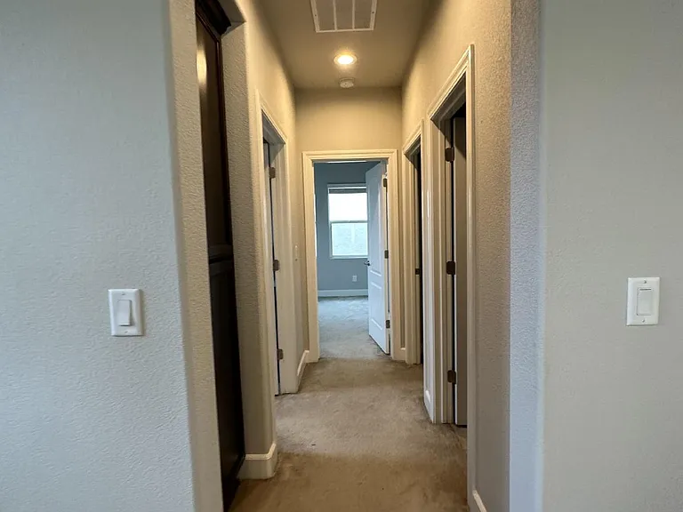 5049 Verona Dr — Photo 24