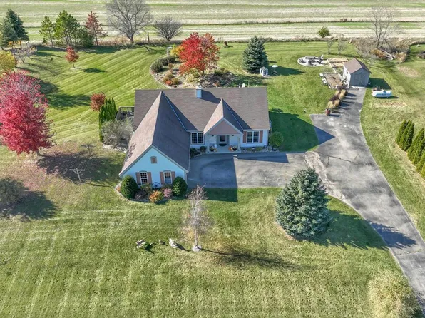 N6477 Madison ROAD, Iron Ridge, WI 53035