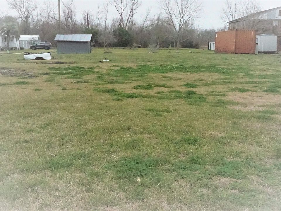 2nd image of 2370 Highway 182
