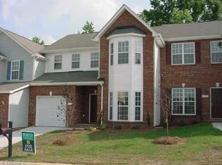 1904 Munn Pointe Cir, Whitsett, NC 27377