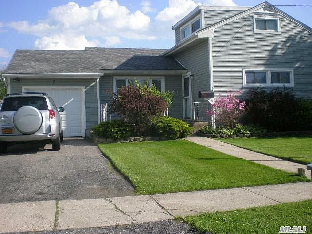 2nd image of 7 Palm Rd