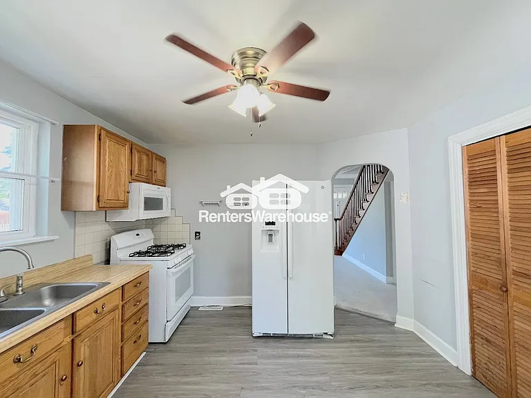 2211 North St — Photo 8
