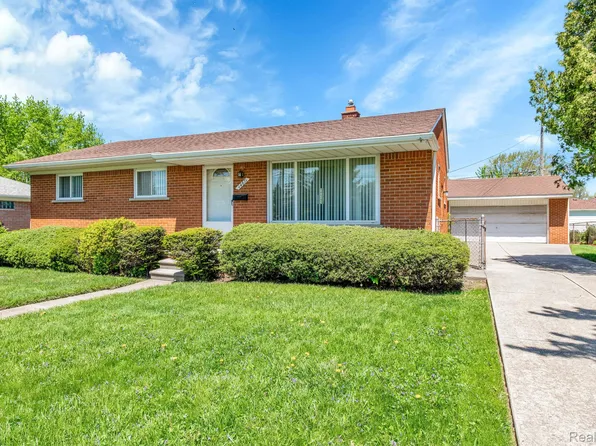 14671 Chesterfield Ave, Warren, MI 48089