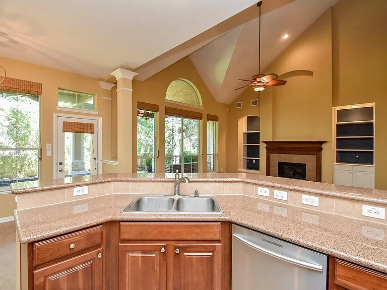 10 Renoir Trail Pl — Photo 15