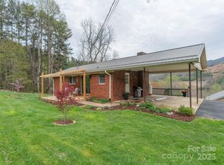 440 Big Cove Rd, Waynesville, NC 28786