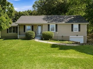 404 N Lucas Rd, Glasgow, KY 42141