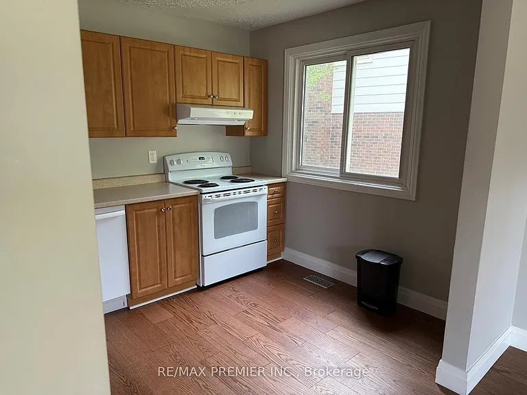 416 Cole Rd #UPPER — Photo 16