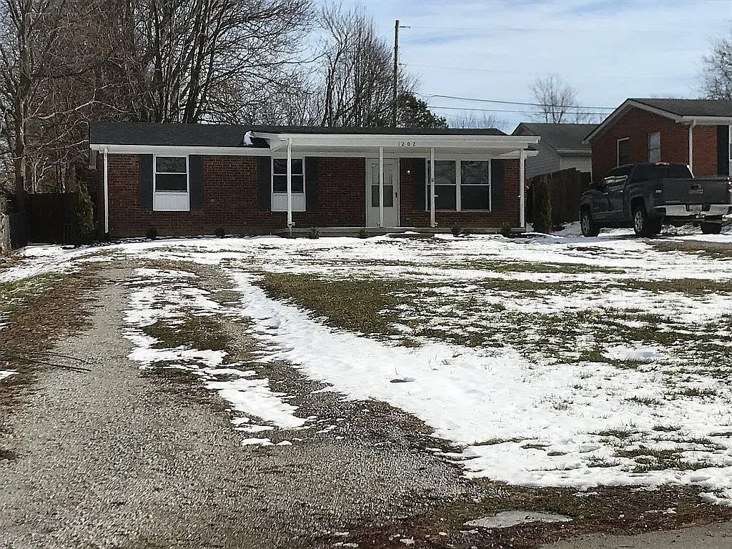 1202 Shun Pike photo 1