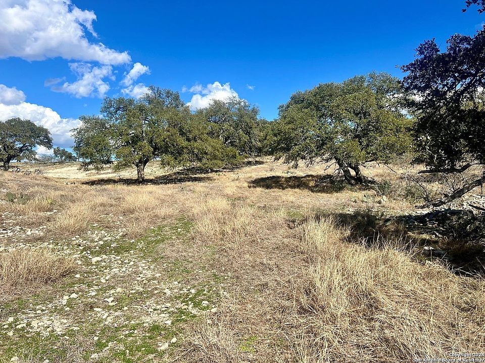2nd image of 125 Loma Vista Dr