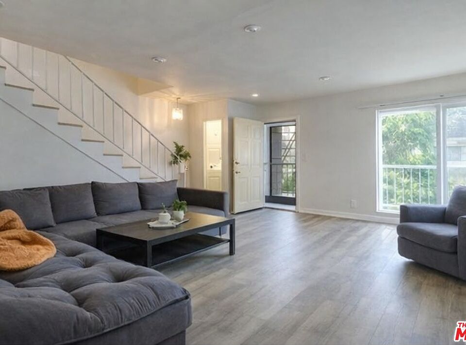 1st image of 7000 S La Cienega Blvd APT 28