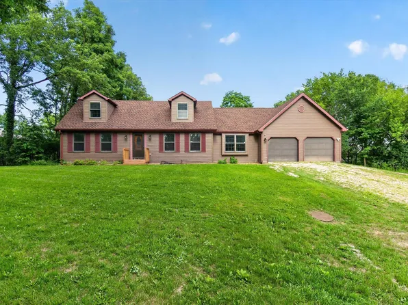 4437 S Oakley Rd, Janesville, WI 53546