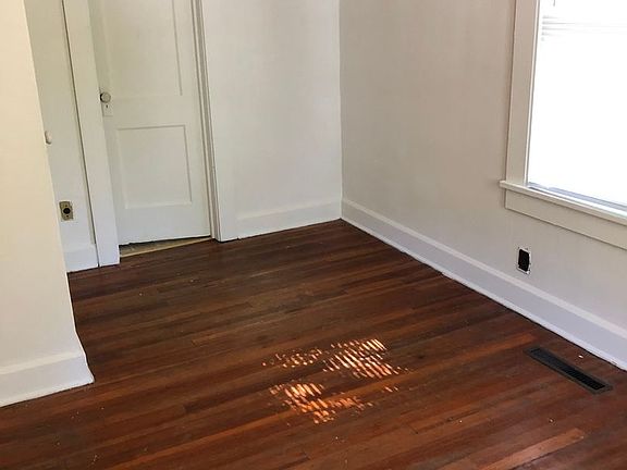 2nd image of 207 E 12th St