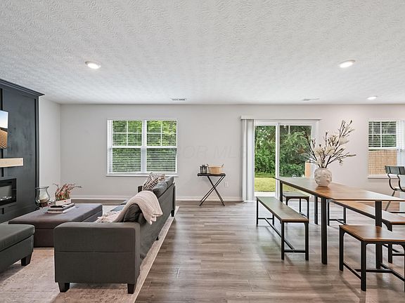 4th image of 5987 Hollett Dr S