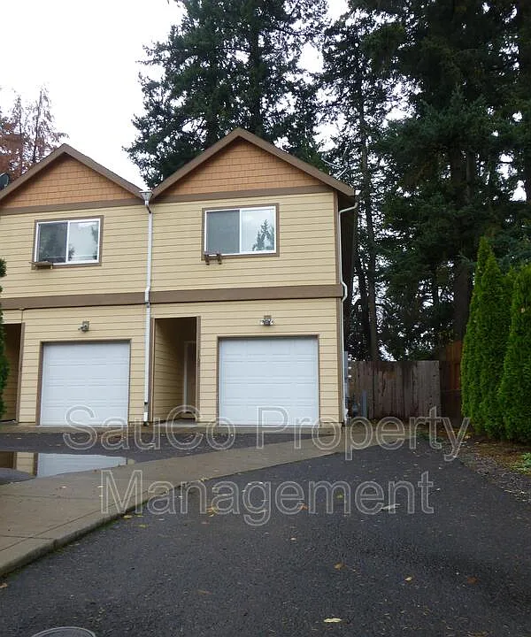 1109 NE 106th Ave