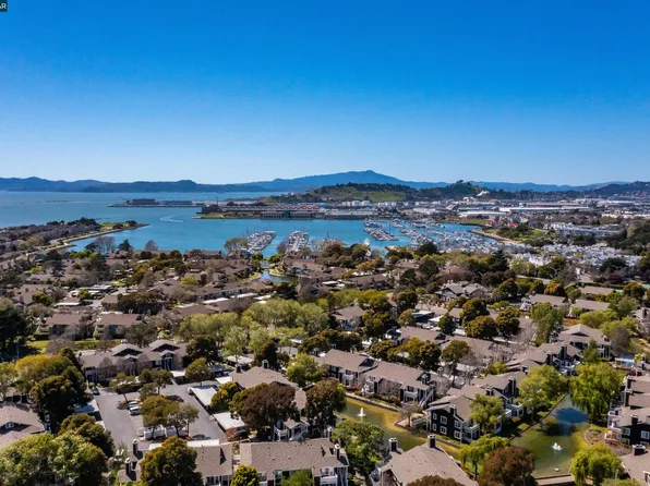 18 Bayside Ct, Richmond, CA 94804