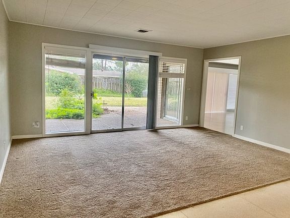2nd image of 3220 Eugenia Ln
