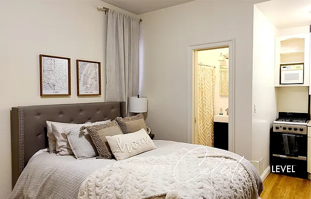 Rented by Level Group | media 17