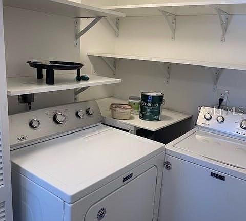 5th image of 211 S 6th St APT 502
