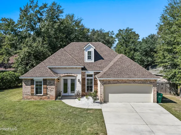 842 Kipona Ct, Diamondhead, MS 39525