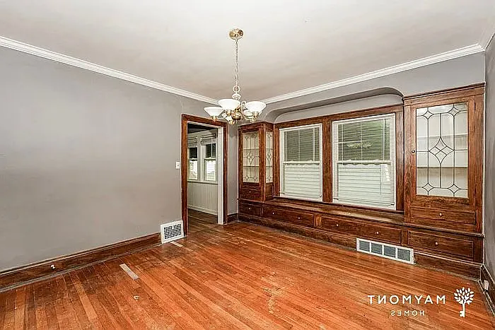 264 Joliet Ave #1 — Photo 6