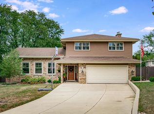 705 S Benton Ave, Elmhurst, IL