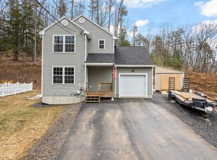 17 Hemlock Rd, Barnstead, NH 03218
