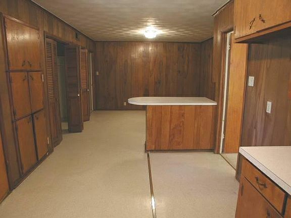 4th image of 1212 Hall St #1212