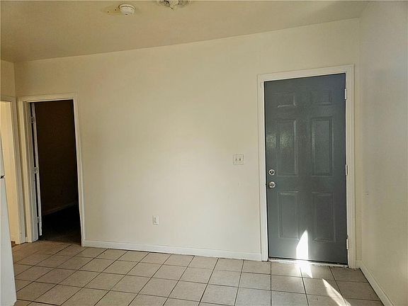 4th image of 26 Inkerman St