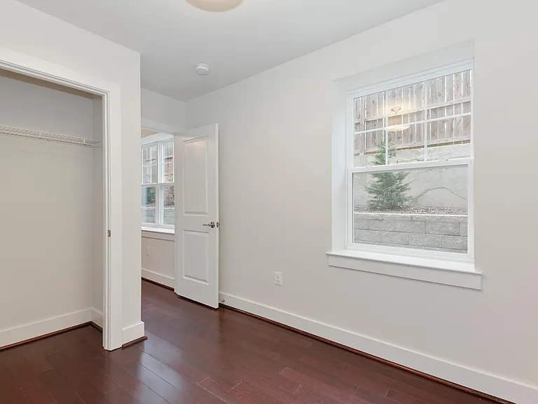 2nd bedroom without furniture