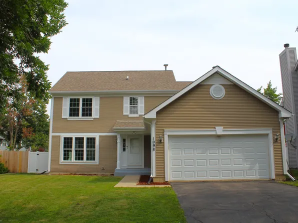 1098 Clover Hill Ln, Elgin, IL 60120