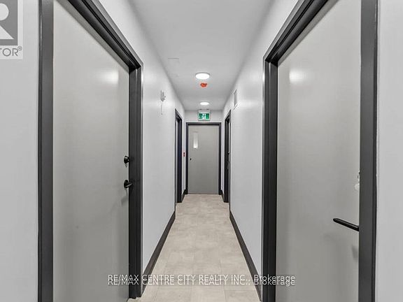 3rd image of 400 Scenic Dr S #9