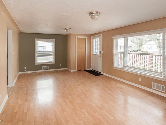 4th image of 2602 Glendale Blvd