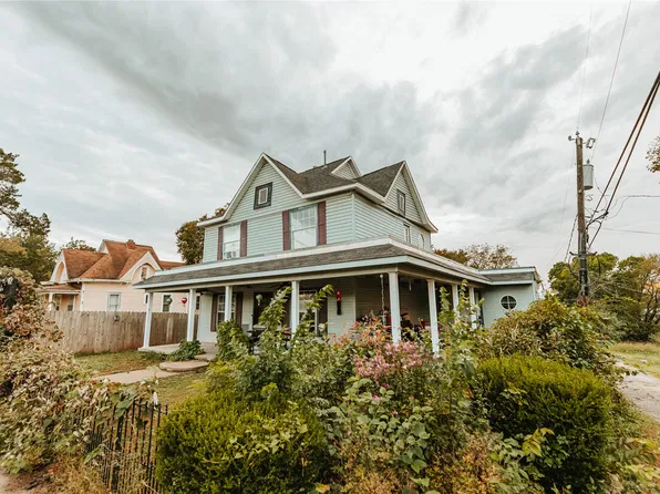 807 7th St, Pawnee, OK 74058