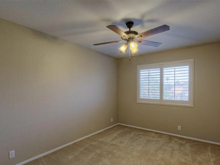 17601 N 56th Pl — Photo 9