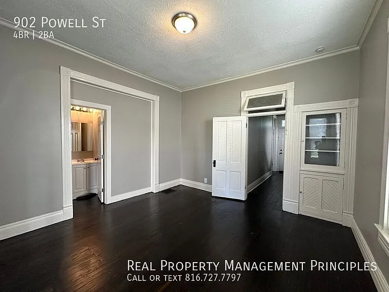 902 Powell St — Photo 14