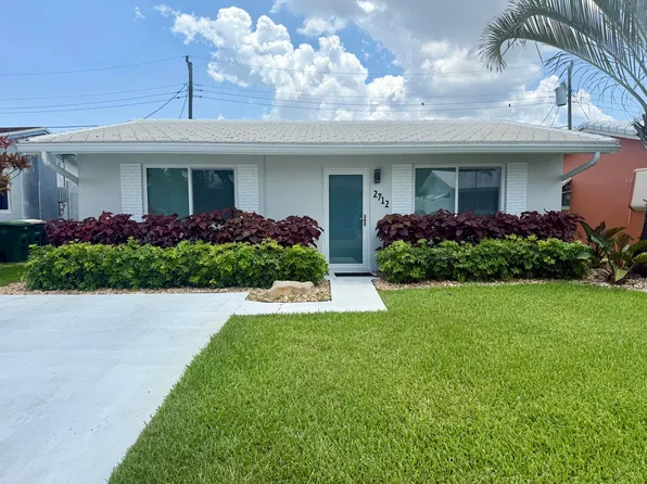 2712 NW 52nd Court, Tamarac, FL 33309