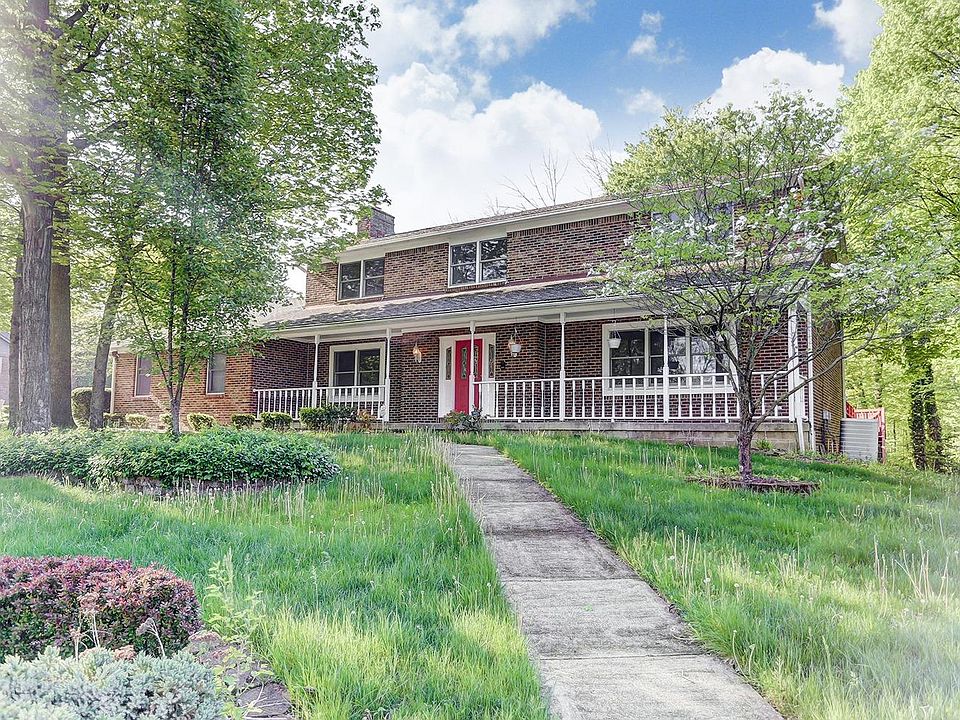 1st image of 427 Merrick Dr
