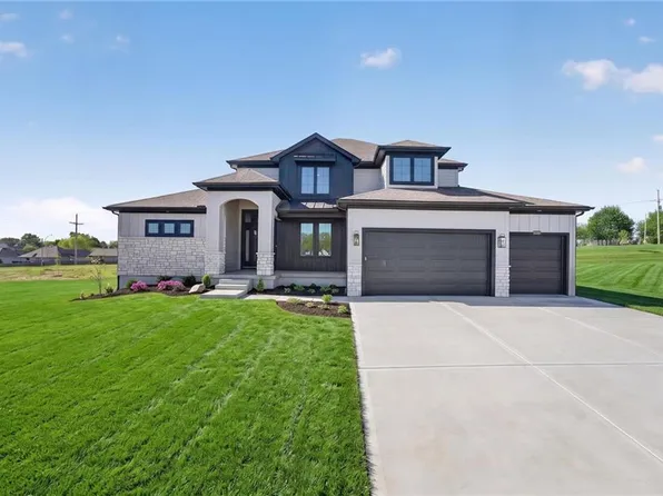 8325 NE 76th Ter, Kansas City, MO 64158