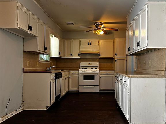 5th image of 7802 Jacksonville Cutoff Rd