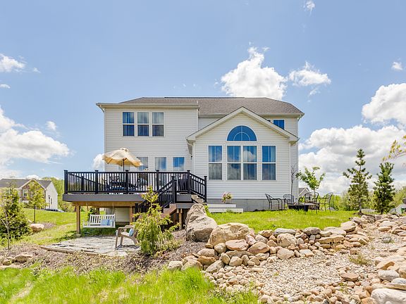 Back deck overlooking nature