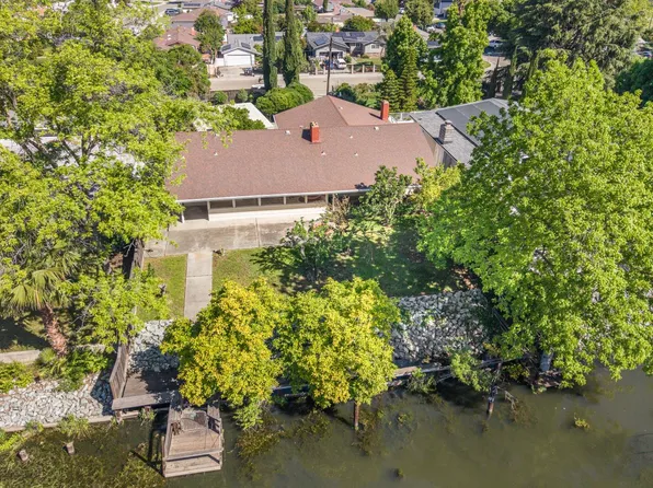 2920 Canal Dr, Stockton, CA 95204