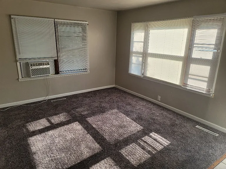 N 3rd Duplex — Photo 7