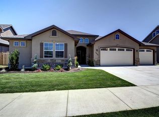 5626 N Peppard Dr, Meridian, ID 83646