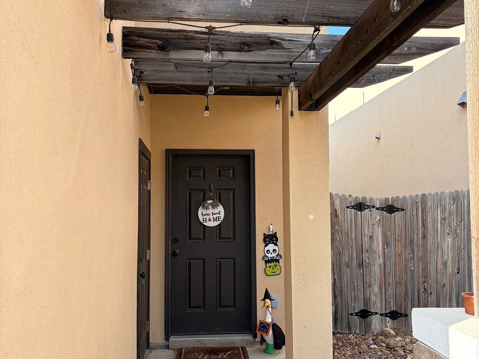 3 bed, 2.5 bath, 1467 sqft, $1,750 — Photo 2